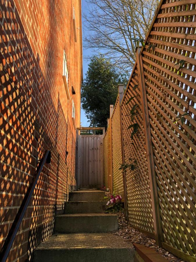 Stylish 2 Bed Apartment Next To The Norfolk Broads Coltishall Εξωτερικό φωτογραφία